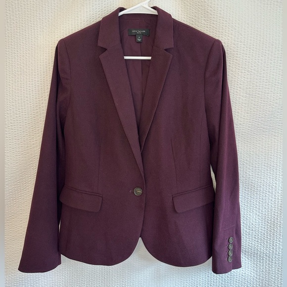 Ann Taylor Jackets & Blazers - Ann Taylor Women's Burgundy Red Blazer Size: 8 Petite